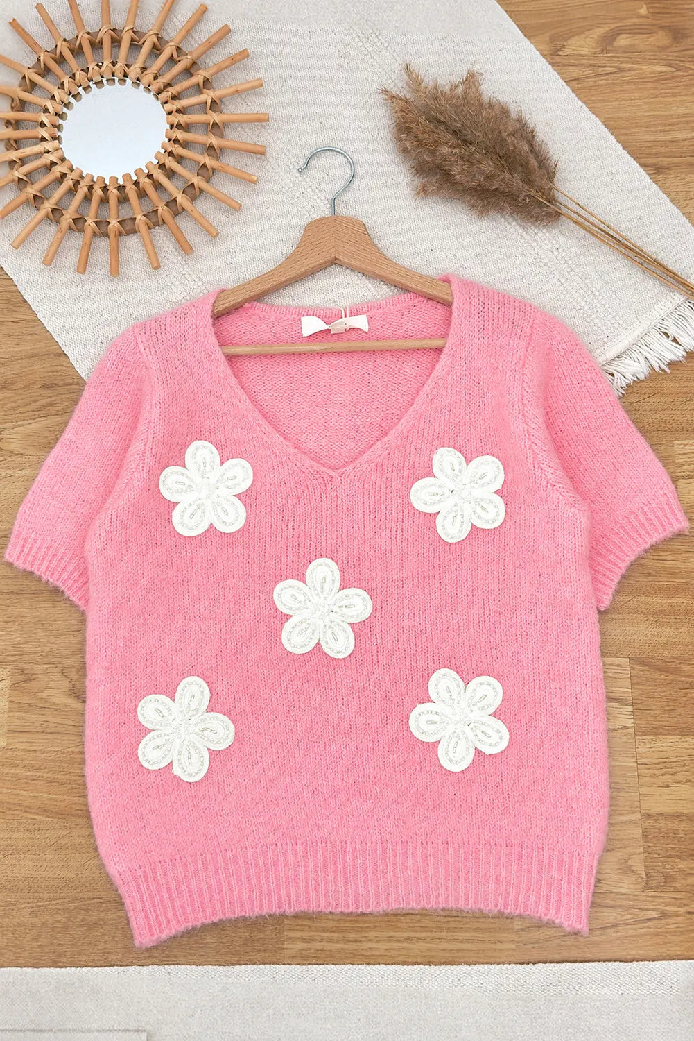 ELENA | Sweater met bloemen V-hals en korte mouwen