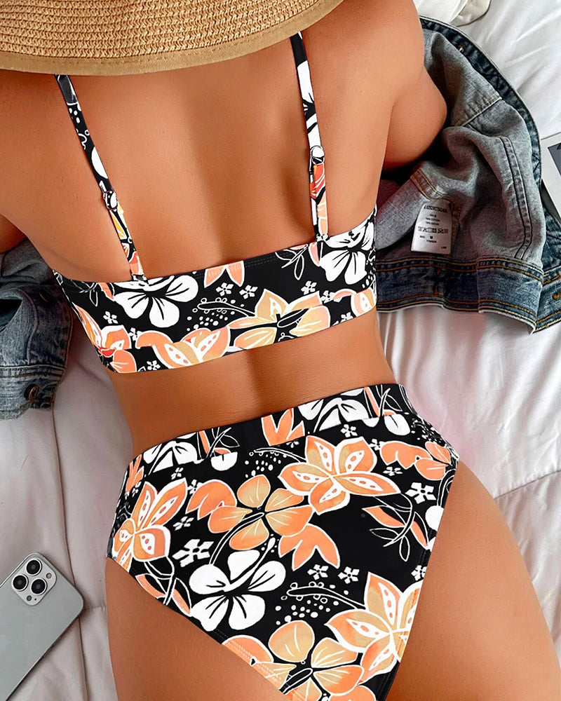 ERA | Bikini met jarretelles en bloemenprint